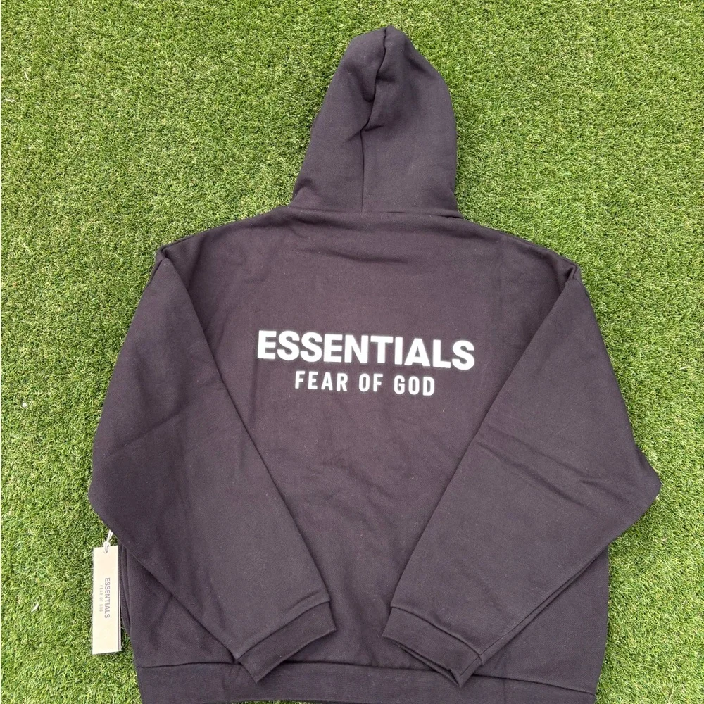 Fear of God Essentials Hoodie Black FW24 - Picture 5 of 6